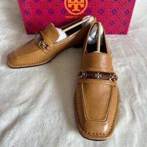 NIB Tory Burch Perrine Loafer Shoes Square Toe Logo Leather In Caramel Corn SZ 5